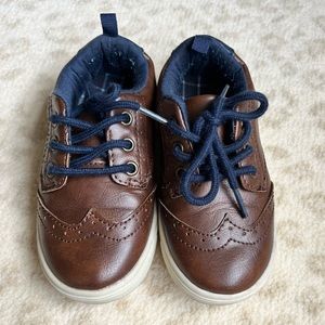 Carter little boys “dress” shoes (size 9)